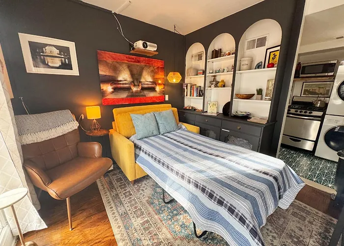 Capitol Hill Carriage House